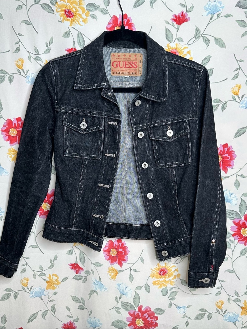 GUESS | 90s y2K | Black Denim Jean Jacket | Great Condition | Slim Small